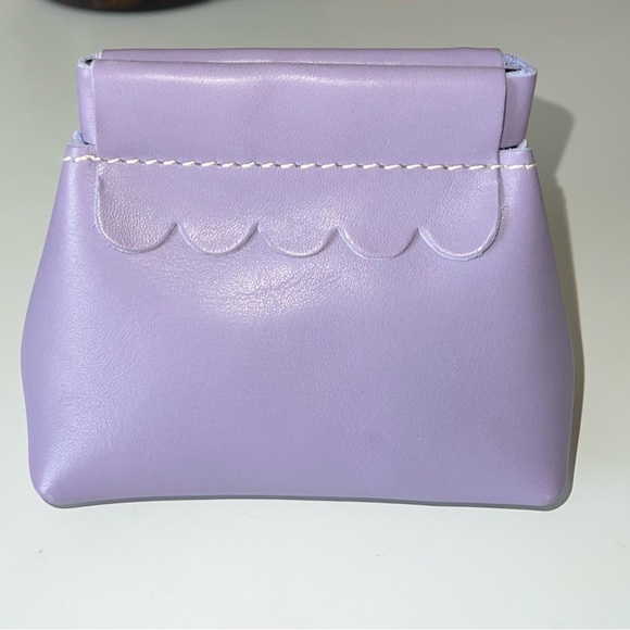 SOLD Portland Leather goods lavender penny pouch - Picture 3 of 4